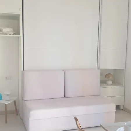 Rgb_apartments * Λαμπεντούζα